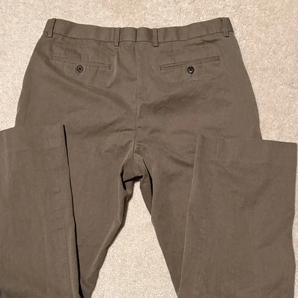 Banana Republic Men's Brown Classic Fit Chinos - Picture 4 of 5